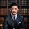 法务顾问赵立，西装男性，背景为法律书籍，为明星黑料内容提供合规审核与法律把关